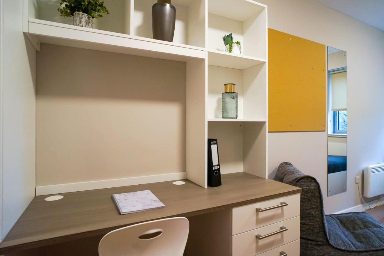 1 Bedroom Apartments, Studios And Ensuite Bedrooms With Shared Kitchen At Centro House In Stirling Exterior foto