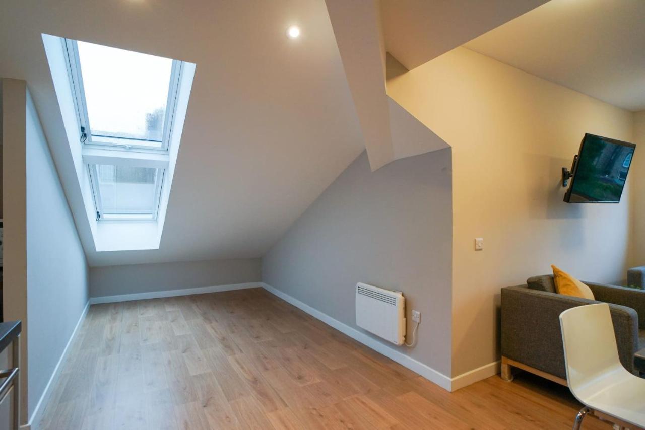 1 Bedroom Apartments, Studios And Ensuite Bedrooms With Shared Kitchen At Centro House In Stirling Exterior foto