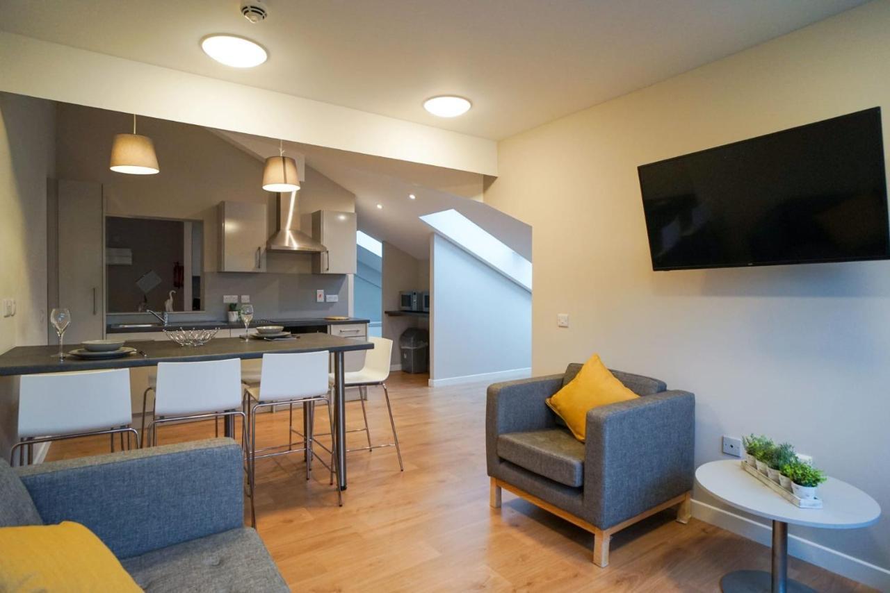 1 Bedroom Apartments, Studios And Ensuite Bedrooms With Shared Kitchen At Centro House In Stirling Exterior foto